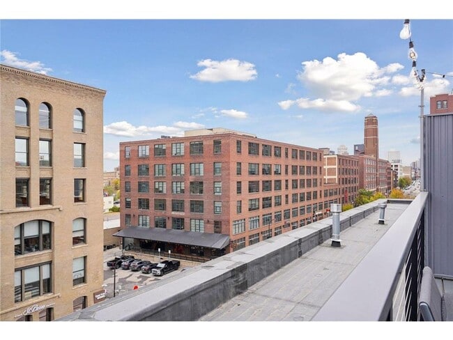 Building Photo - 801 N Washington Ave