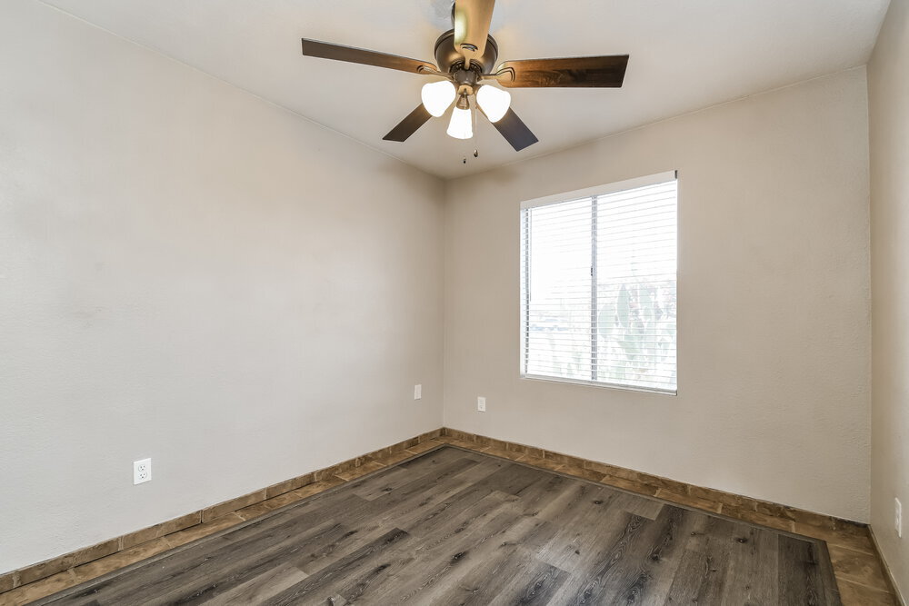 Building Photo - 1811 N Cheri Lynn Dr