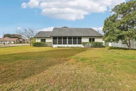 Building Photo - 2367 Bagdad Ave