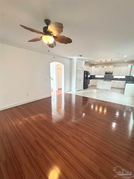 Building Photo - 872 Solimar Way