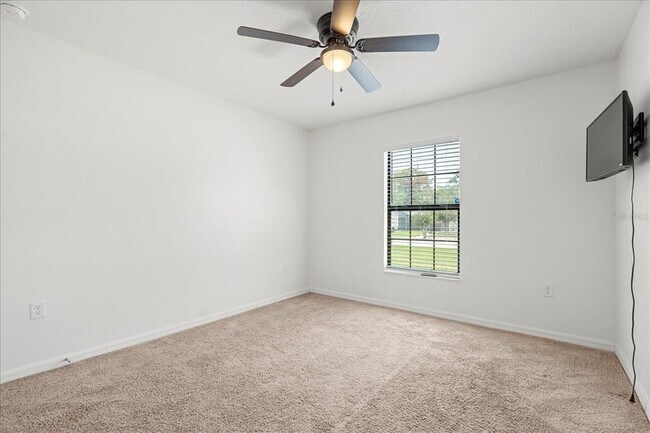 Building Photo - 1057 Eastbrook Ave
