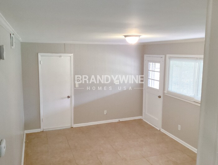 Building Photo - 6232 Lance Ln