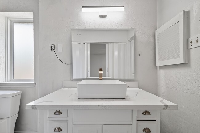 Building Photo - 19451 Spanish Needle Dr