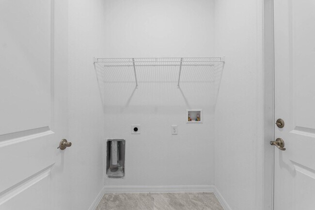 Building Photo - Available Now! 2024 Built 4/2 Single Family Home for Rent!