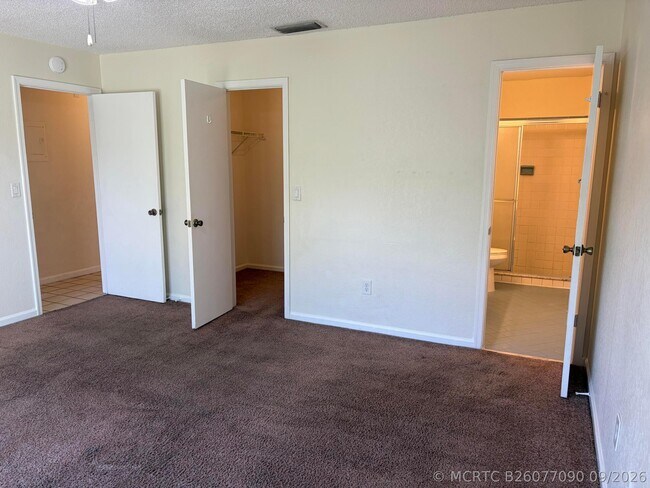 Building Photo - 1303 Hempstead St
