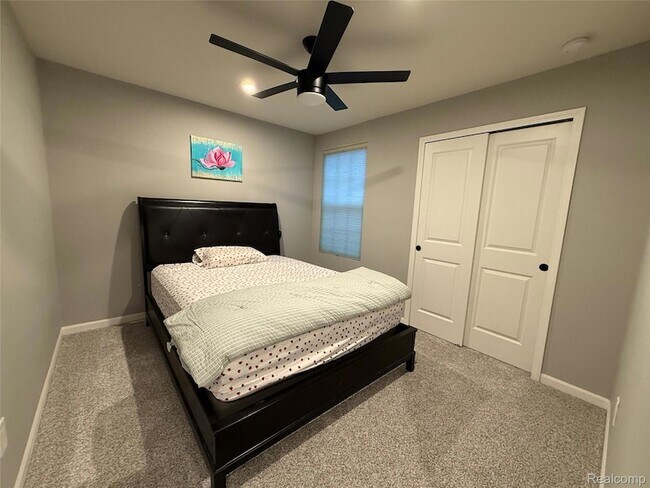 Building Photo - 4811 Broomfield Way
