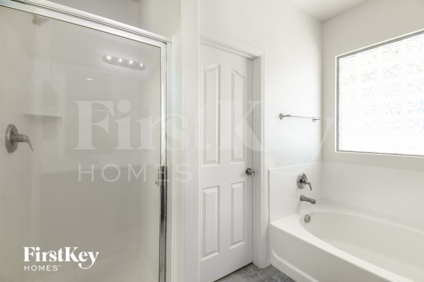 Building Photo - 4191 E Velasco St