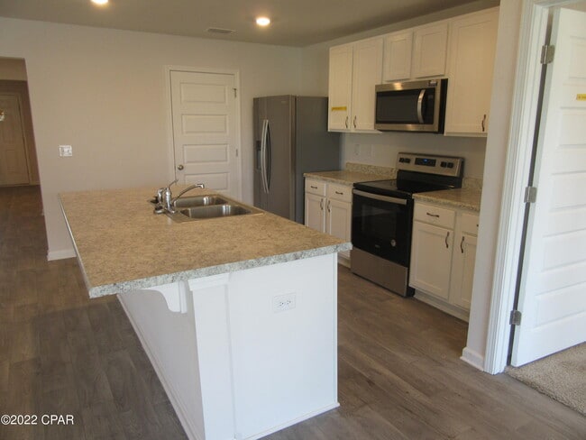 Building Photo - 4015 Pioneer Ln.