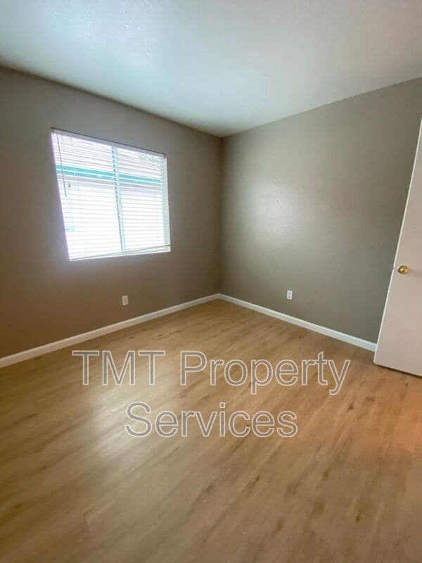 Building Photo - 8966 Forked Creek Way