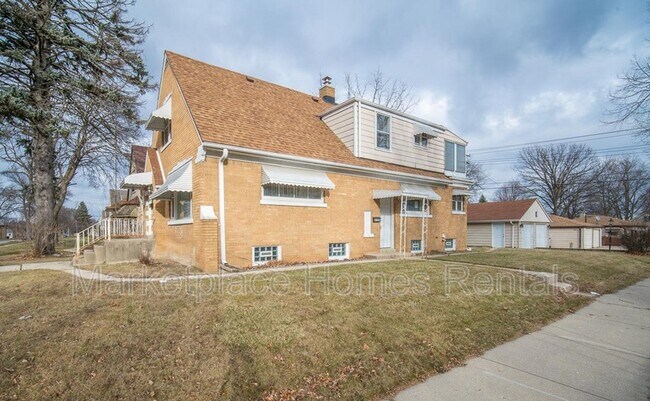 Building Photo - 4302 N 63rd St