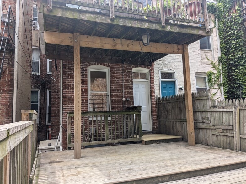 Building Photo - 2747 Maryland Ave