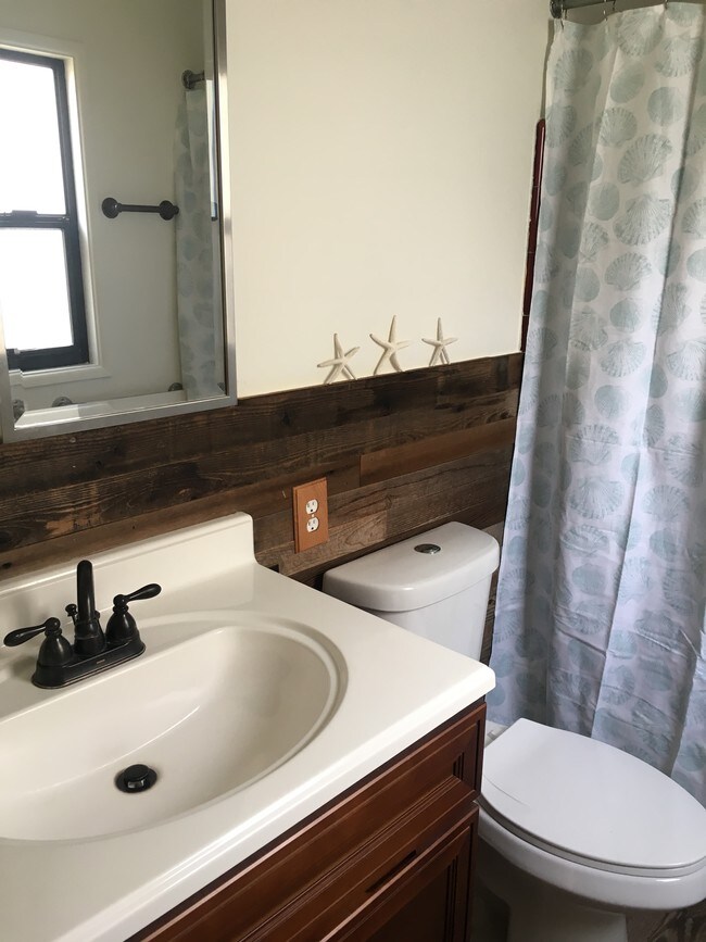 Bathroom - 818 Loma Dr