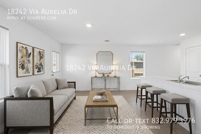 Building Photo - 18242 Via Aurelia Dr