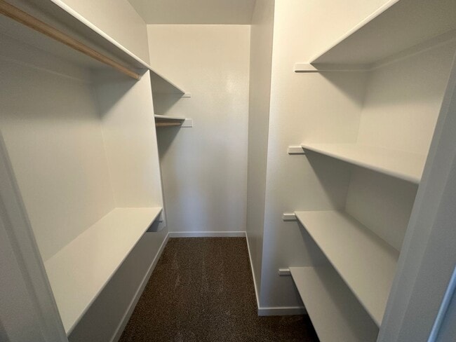 Building Photo - NEW 4 Bedroom / 4.5 Bath Townhome. A/C in every bedroom