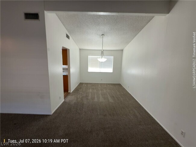 Building Photo - 1416 Kirby Dr