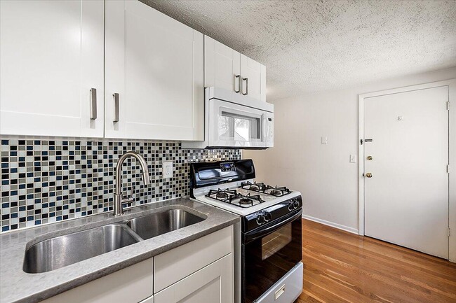 Building Photo - 603 Gott St