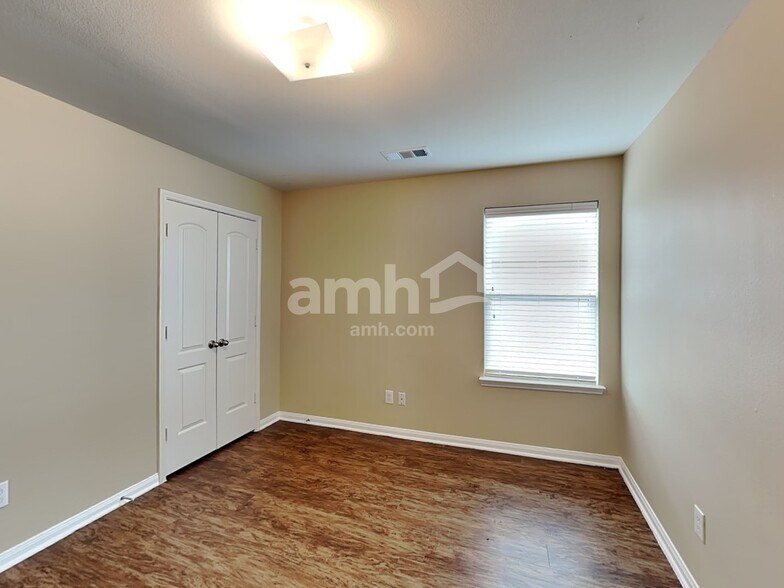 Building Photo - 6241 Obsidian Creek Dr