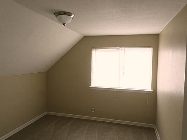 Building Photo - 1514 Regina Ct S