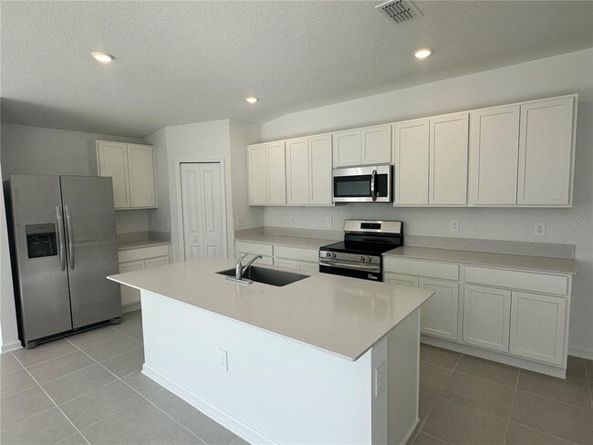 Building Photo - 5434 Lewisham Dr