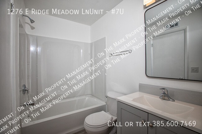 Building Photo - 1276 E Ridge Mdw