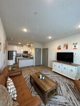 Building Photo - 691 Union Chapel Rd