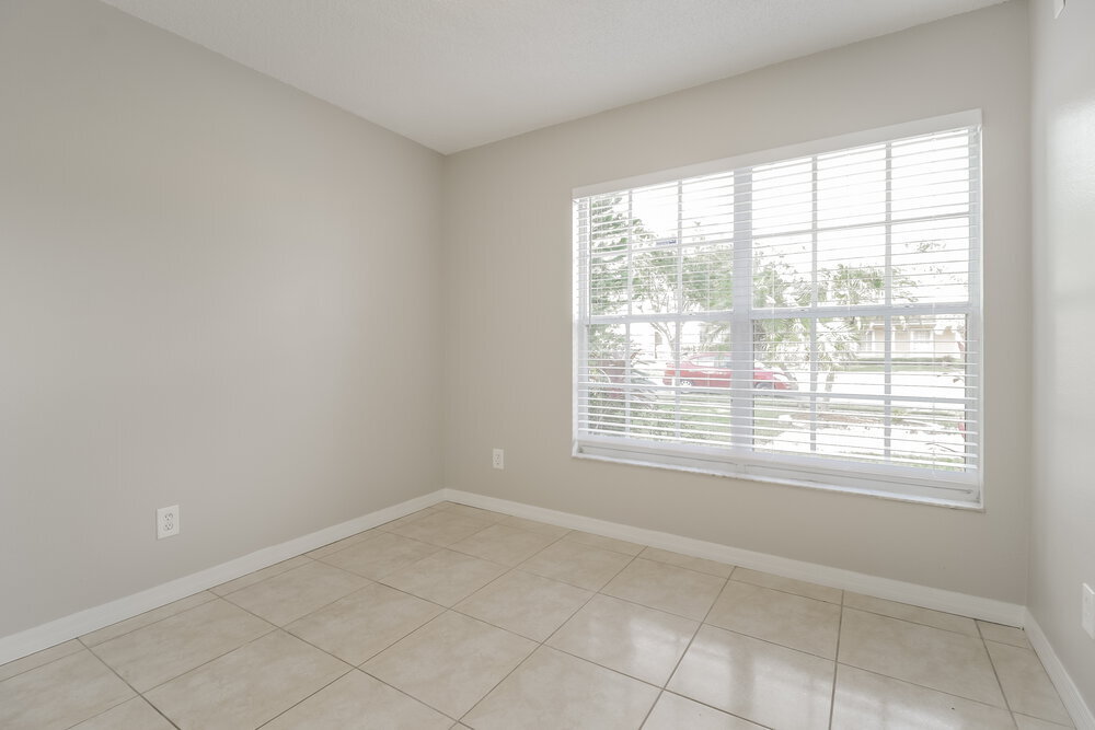 Building Photo - 13710 Glasser Ave