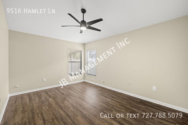 Building Photo - 9516 Hamlet Ln