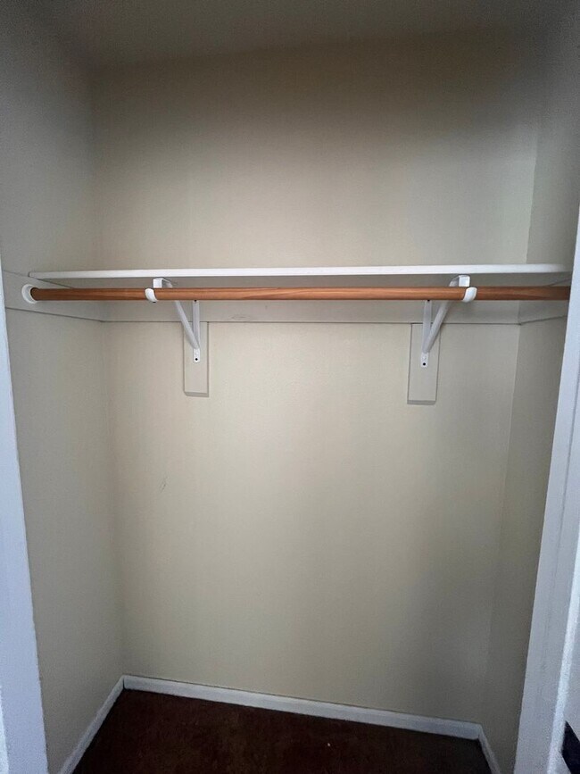 Building Photo - 16785 Huntington Ln