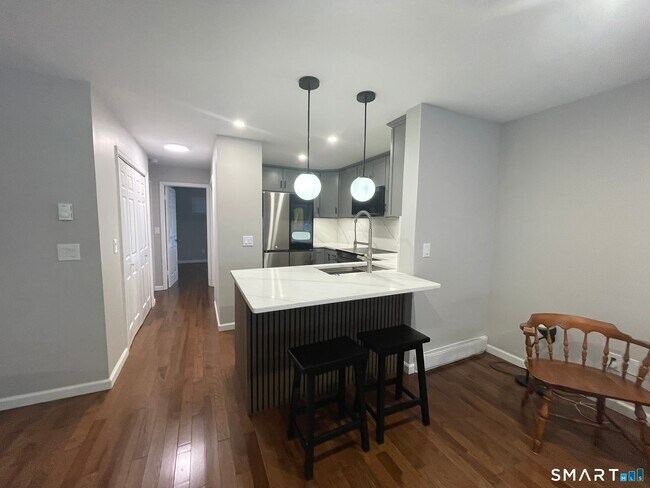 Building Photo - 31 Willow Springs