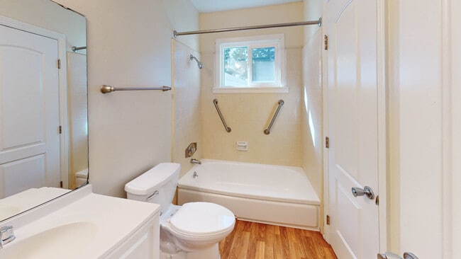 Building Photo - 15437 Marty Dr