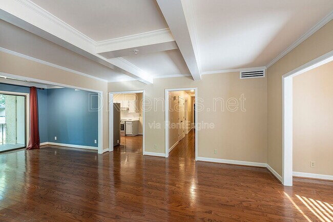 Building Photo - 103 Ashling SE