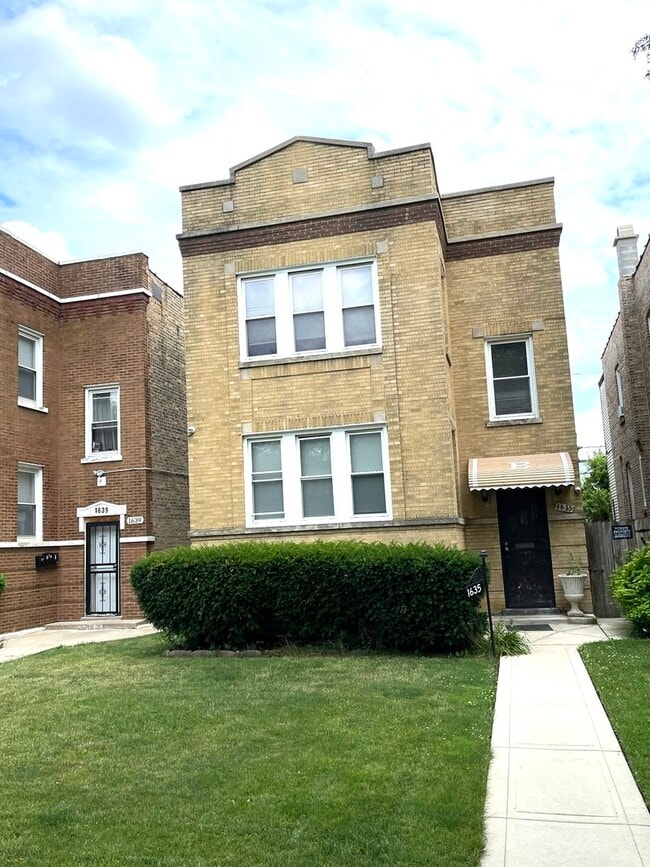 1635 N Central Ave - 1635 N Central Ave Chicago IL 60639 | Apartment Finder