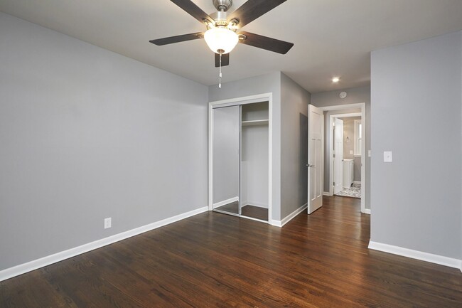 Building Photo - Beautiful One-Bedroom at Montrose & 9th!