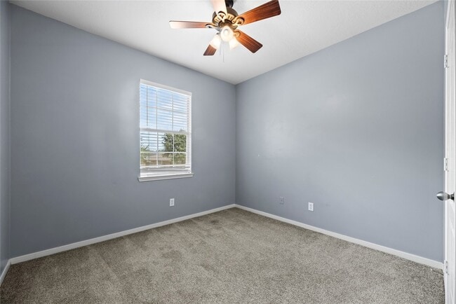 Building Photo - 16127 Spur Canyon Ct