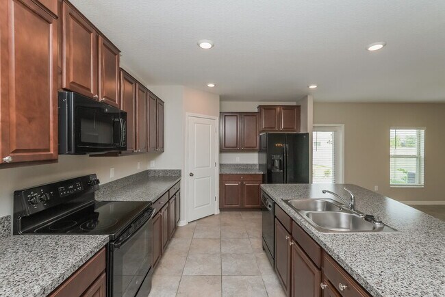 Building Photo - 7310 Tiger Trail Ct