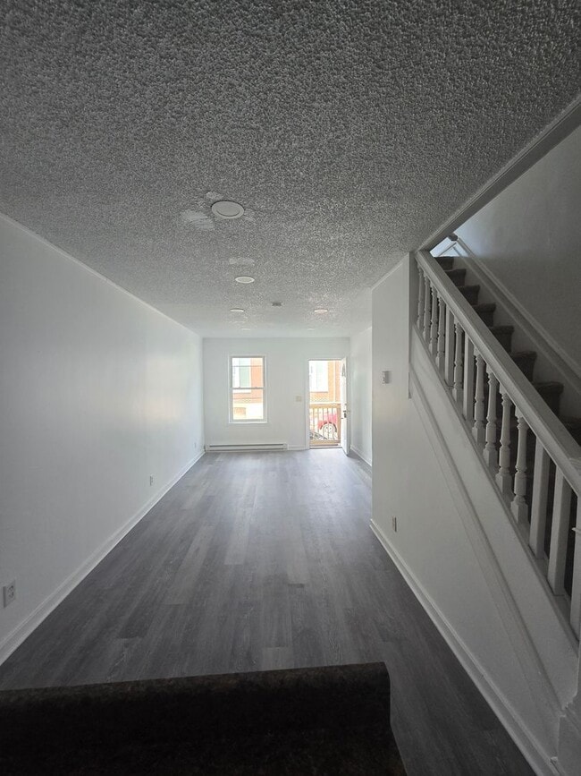 Building Photo - 416 W Whitehall St