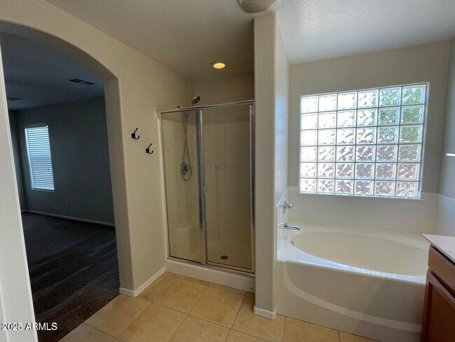 Building Photo - 6942 E San Tan Way