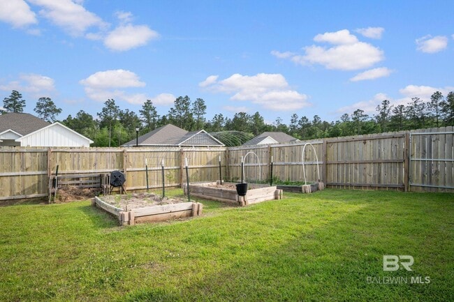 Building Photo - 30955 Semper Dr