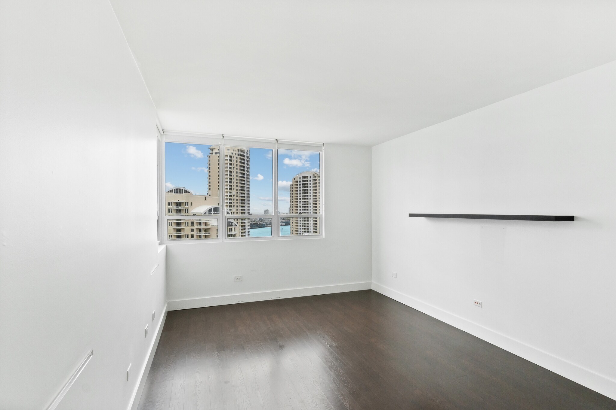 Building Photo - 801 Brickell Key Blvd