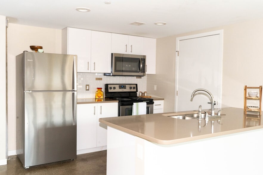 Building Photo - Firestone Lofts