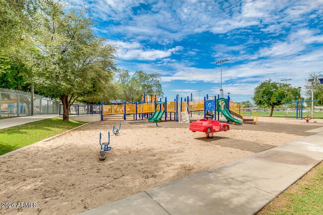 Building Photo - 2145 E Center Ln