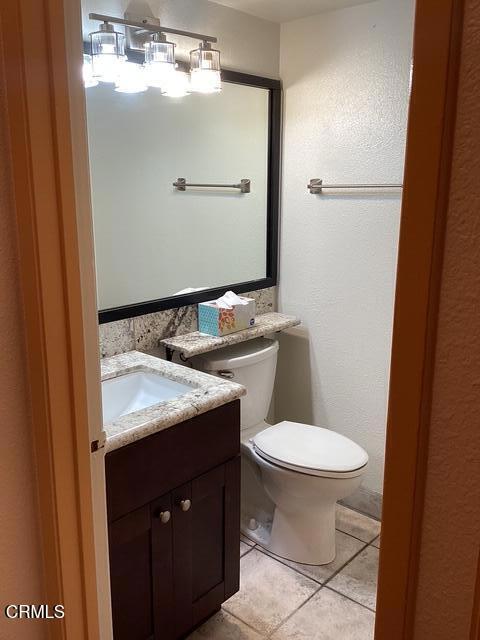 Building Photo - 410 Las Palomas Dr