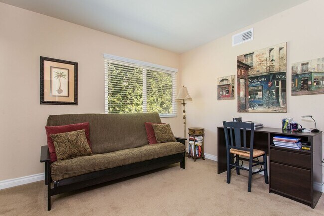 Building Photo - 30311 Goodspring Dr