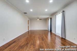 Building Photo - 13739 Wood Point