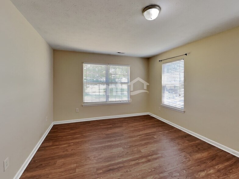 Building Photo - 5904 Jackie Ln