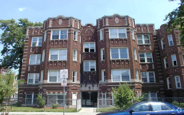 Building Photo - 8101 S Marshfield Ave