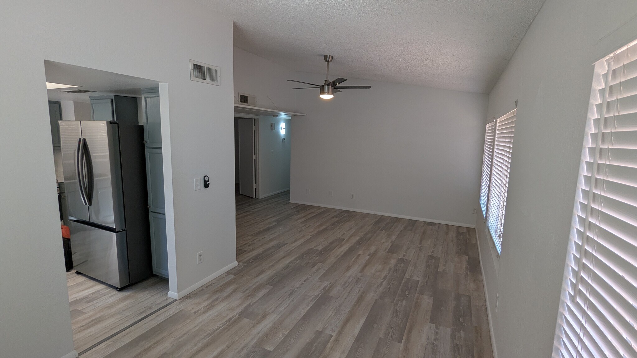 Family room - 14852 N 24th Dr