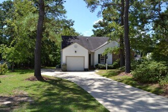Building Photo - Beautiful home in the heart of Morehead City