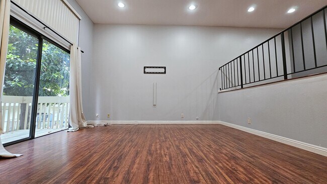 Building Photo - 8283 Willis Ave