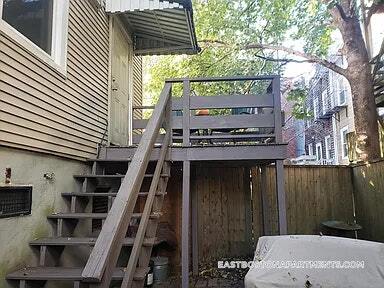 Building Photo - 30 Haynes St